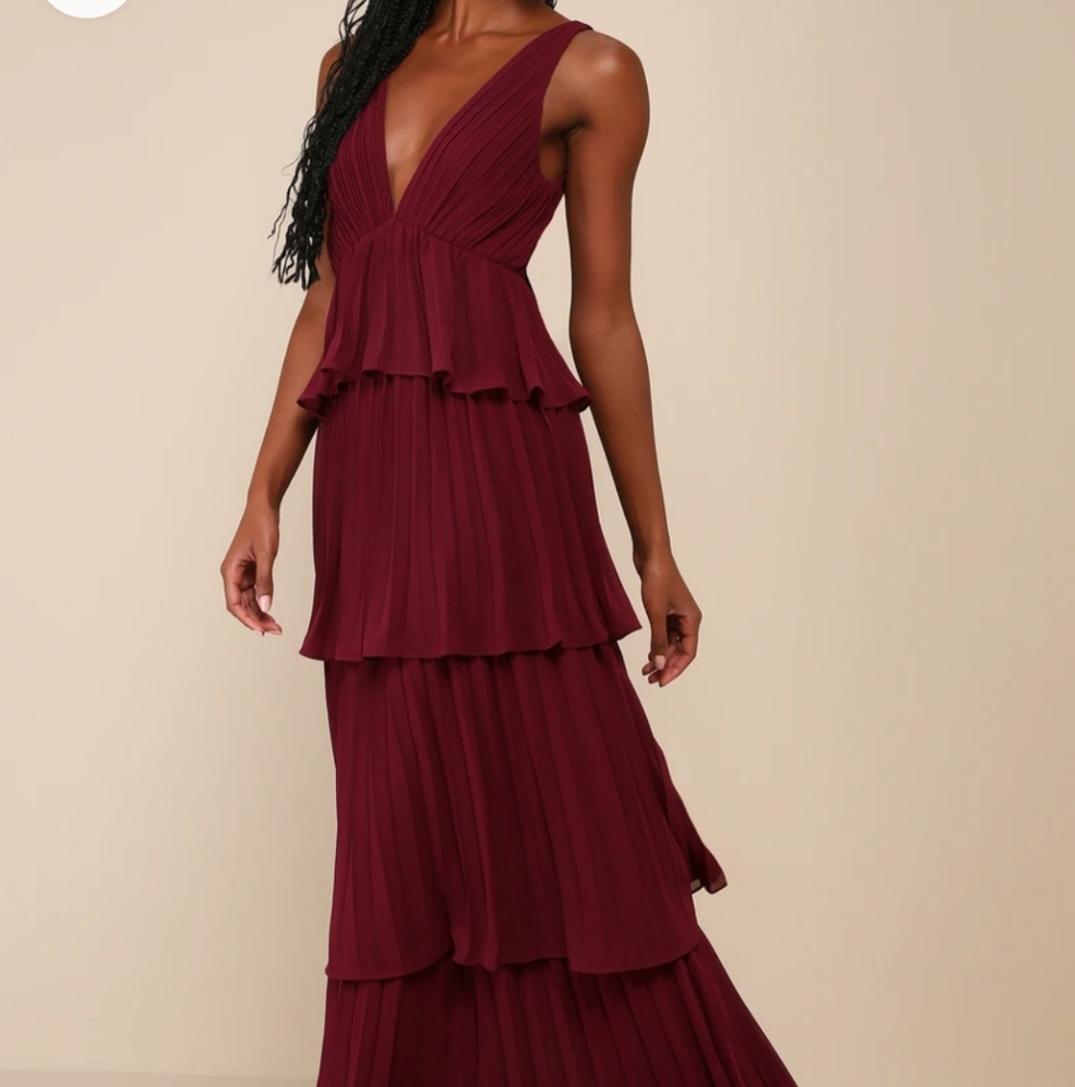 NWOT Lulu's Formal Burgundy Dress size M